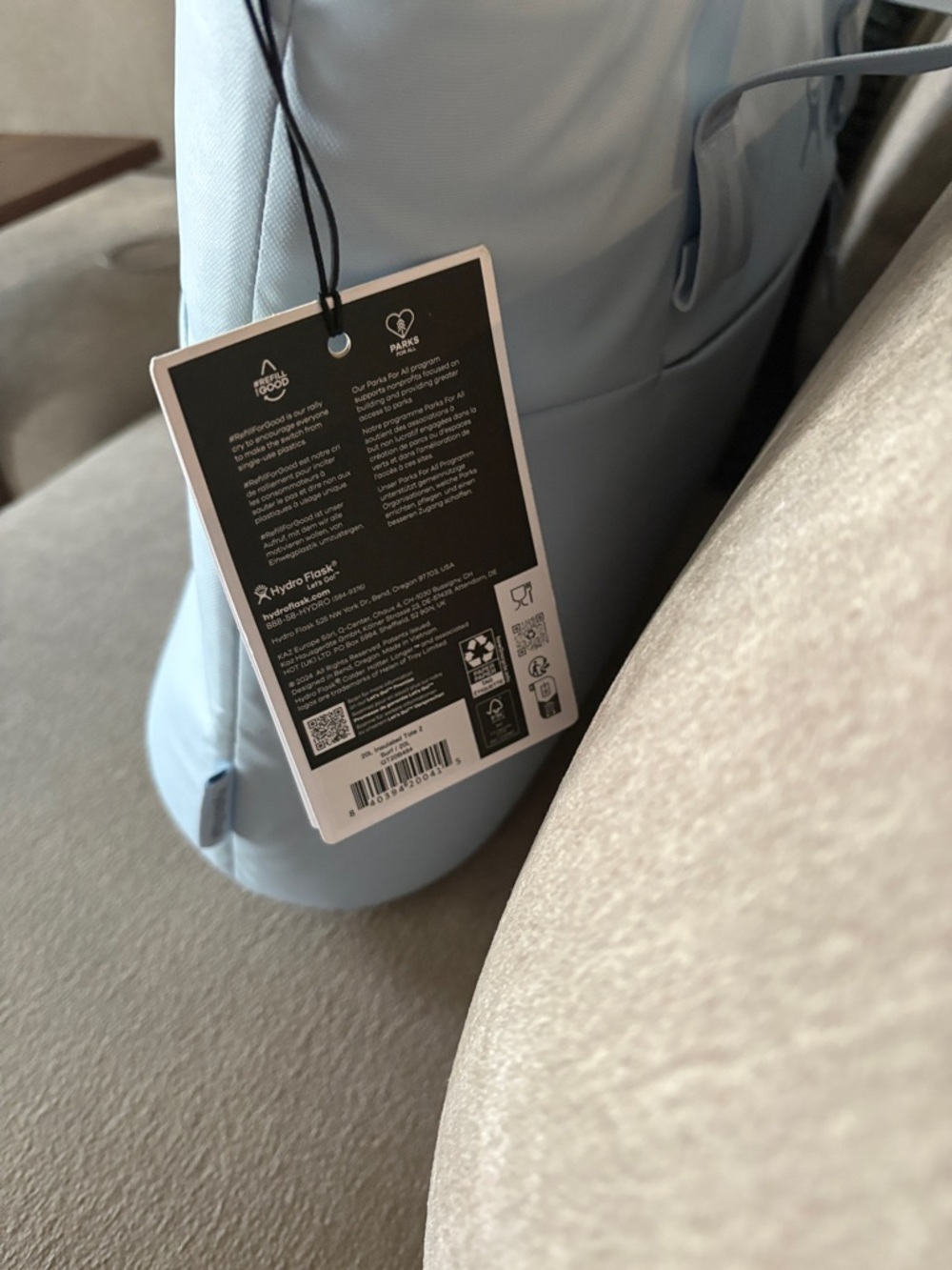 Hydro Flask Pale Blue 20 Liter Insulated Tote Zip Closer, Outside Zipper Storage - Picture 2 of 3